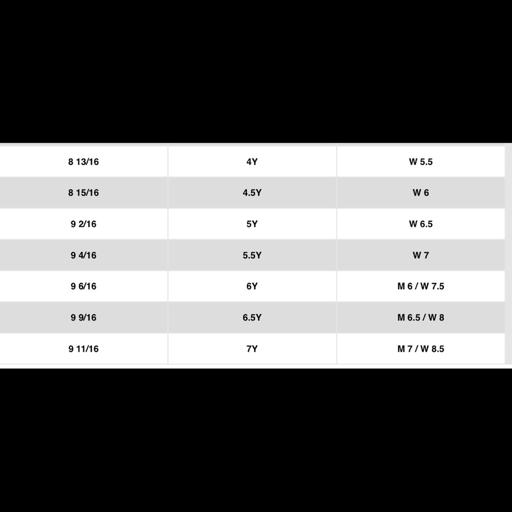 NIKE AIR FORCE 1 LV8 - Picture 7 of 7